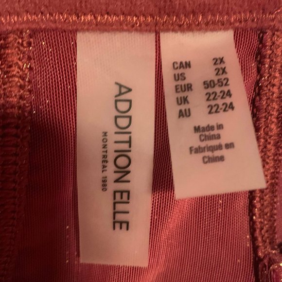 Swim suit - Picture 3 of 4